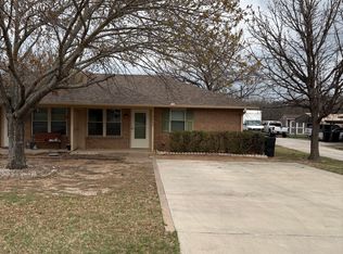 1344A Kerry St, Azle, TX 76020