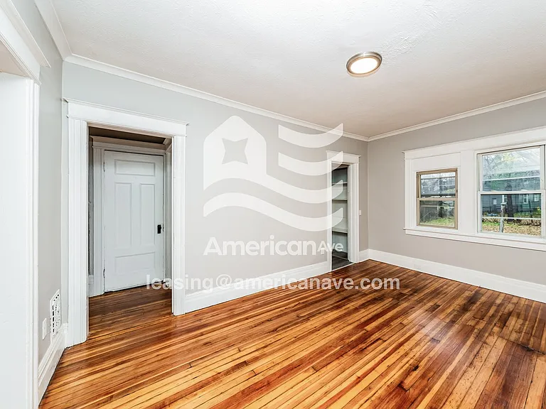 878134_004_living_room_14179140.jpg
