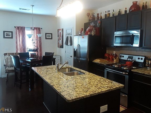 4th image of 3134 Haynes Park Dr