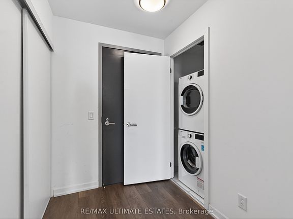 5th image of 32 Forest Manor Rd Unit 1809