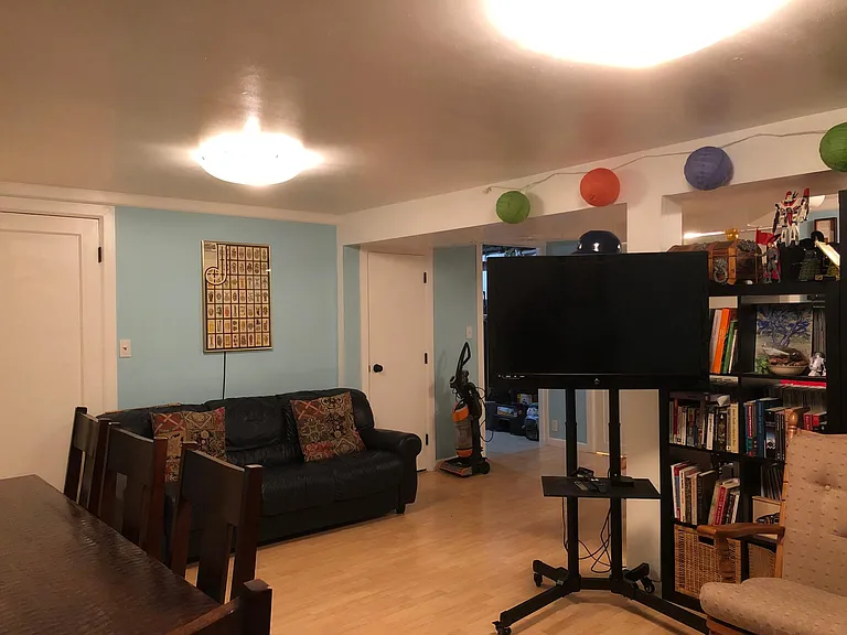 2105 Kuhn St — Photo 16