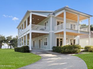 631 2nd St, Gulfport, MS 39501