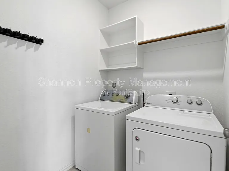 1618 Rosedale Dr — Photo 23