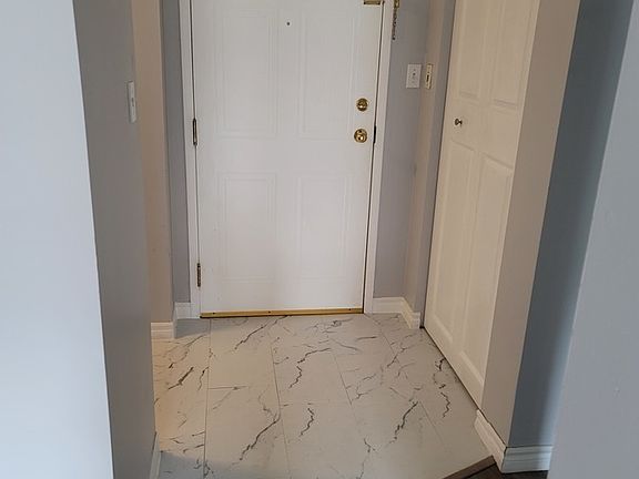 3rd image of 3000 Sandwich St #108
