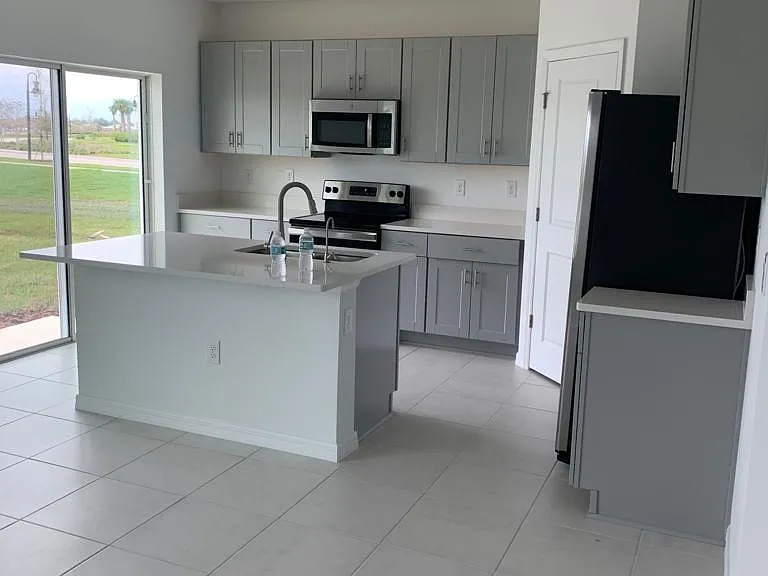250 Zircon Rd — Photo 10