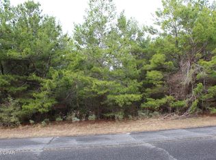 1 Cloverleaf Ct, Chipley, FL 32428