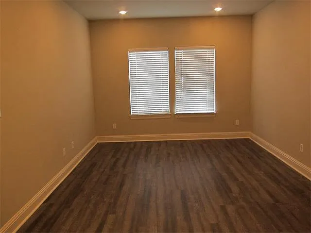 2725 Independence St #303 — Photo 6