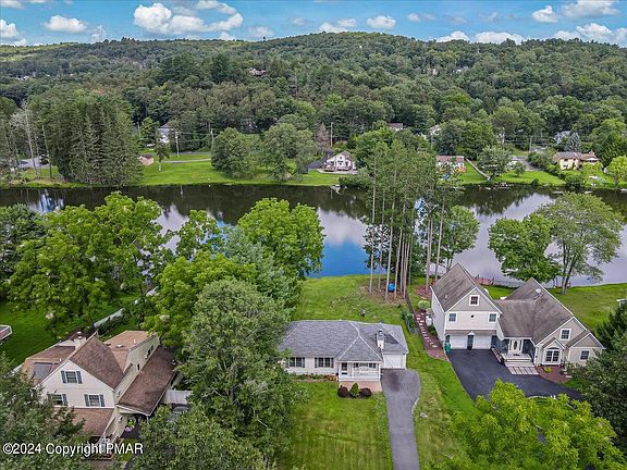2nd image of 128 Pinewood Dr N