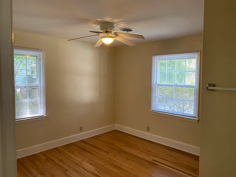 1611 Wright Ave — Photo 10