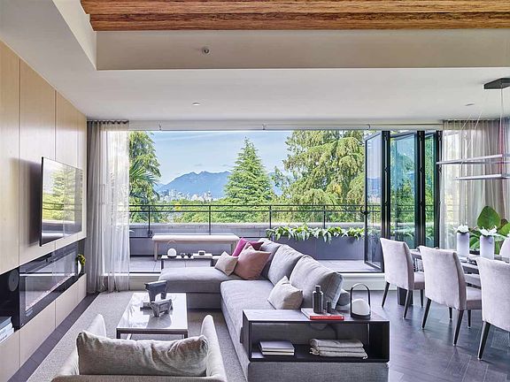 4th image of 633 King Edward Ave W #405