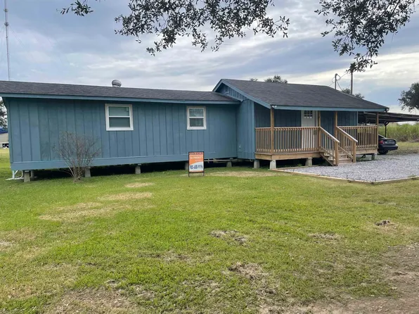 313 Pear St, Labadieville, LA 70372