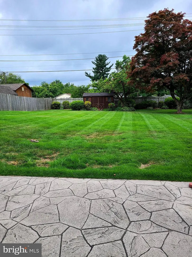 1 bed, 2000 sqft, $850 — Photo 2