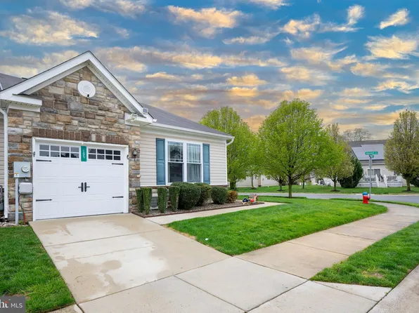 105 Cresthaven Ln, Dover, DE 19901