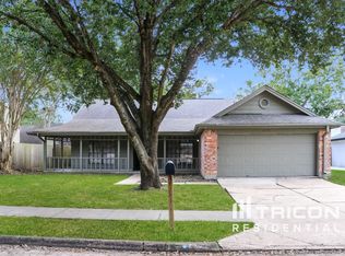 2412 Colleen Dr, Pearland, TX 77581