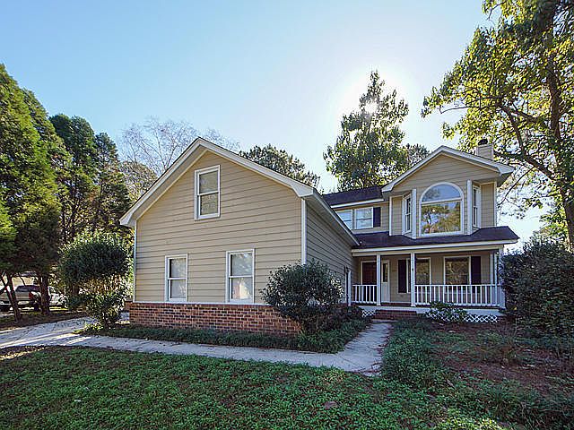 1st image of 204 Telfair Ct