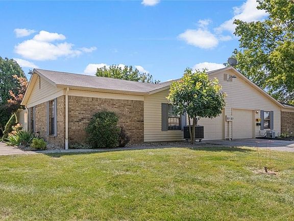 2nd image of 4811 London Dr