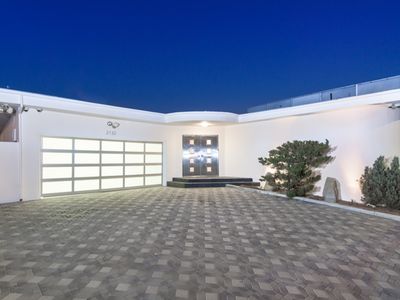 2132 Hercules Dr, Los Angeles, CA, 90046