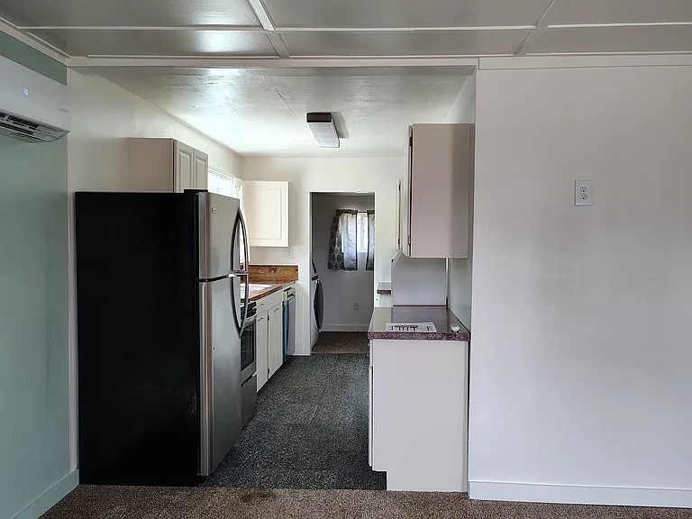 912 Cornell Ave — Photo 6
