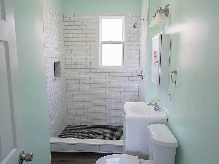 5047 W 25th St #2 — Photo 8