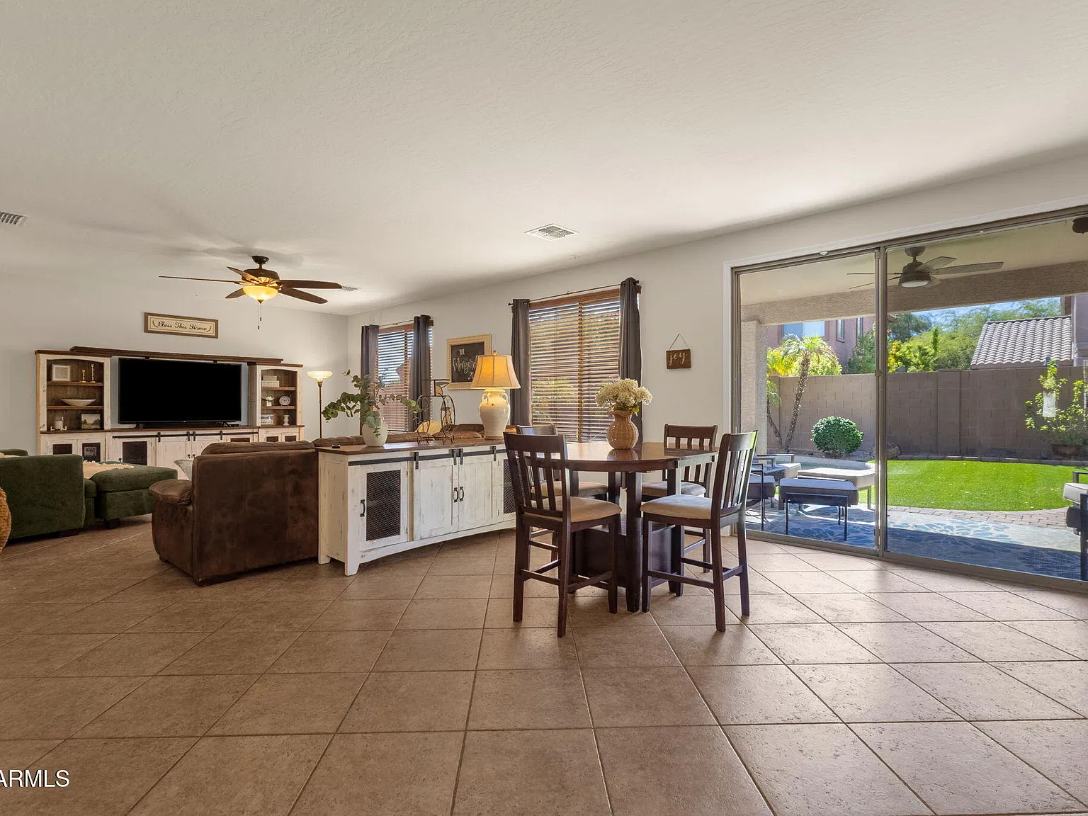 4 bed, 3.0 bath, 3097 sqft, $5,000 — Photo 4