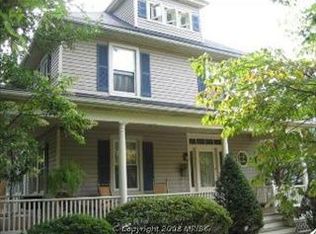 2703 Gibbons Ave, Baltimore, MD 21214