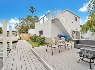 805 NW 7th Street Rd, Miami, FL 33136