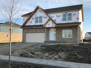 2803 Foxwood Dr, New Lenox, IL 60451