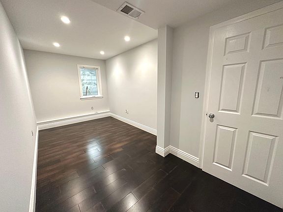 5th image of 233 Madrid St