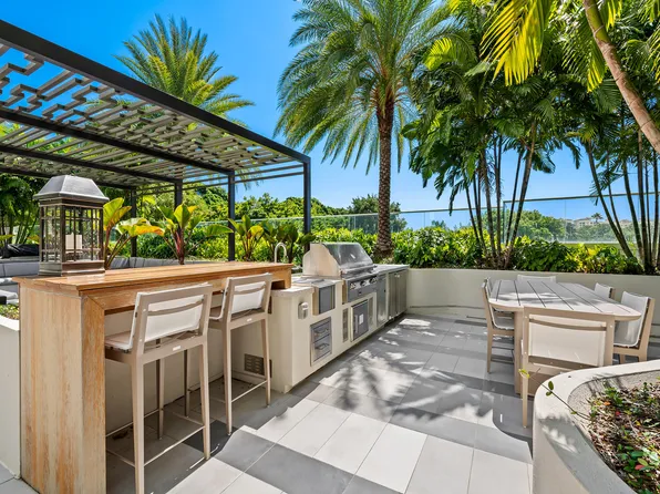 210 SE Mizner Boulevard #301, Boca Raton, FL 33432