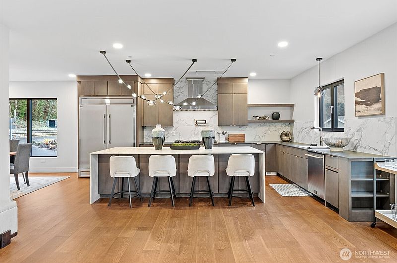 4th image of 7903 240th Street SW