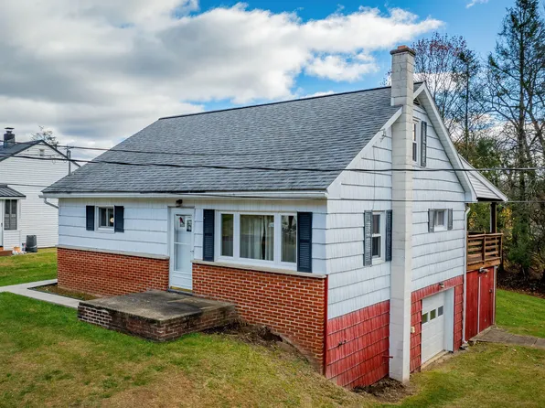 226 Spring Garden Ave, Bloomsburg, PA 17815