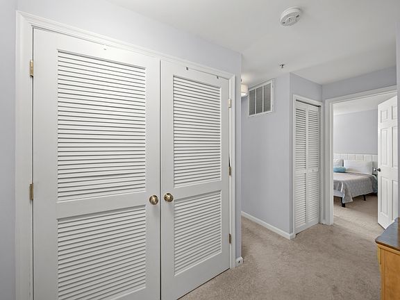 5th image of 15396 Rosemont Manor Dr