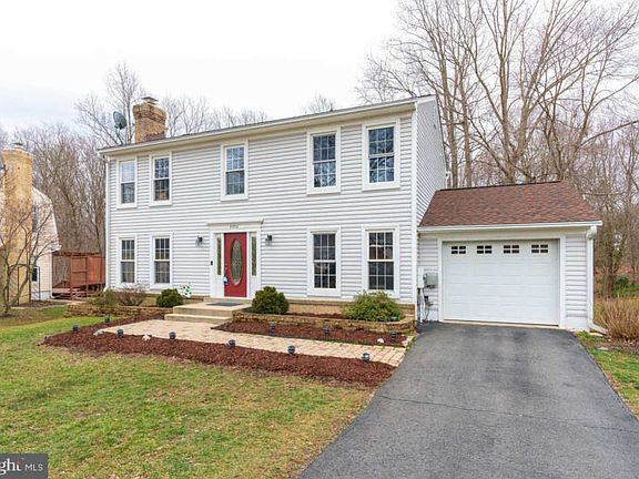 3rd image of 3073 Shagwood Ct