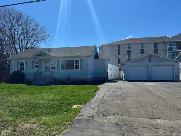 5 Wentworth Dr, Riverview, NB E1B 2T4