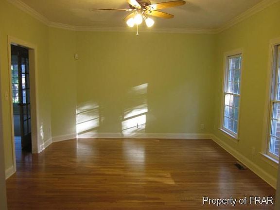 5th image of 706 Essex Ct