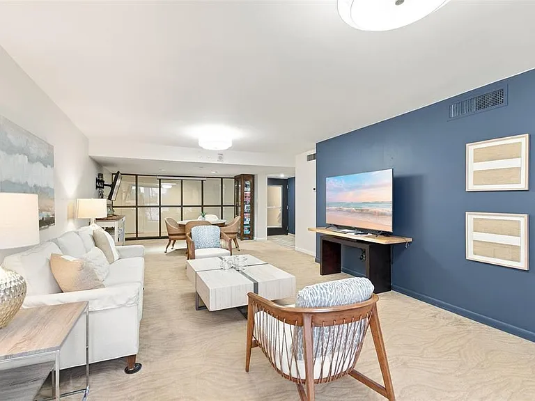 707 S Gulfstream Ave #207 — Photo 41