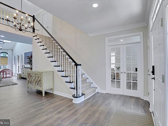 3rd image of 5027 Whisper Willow Dr