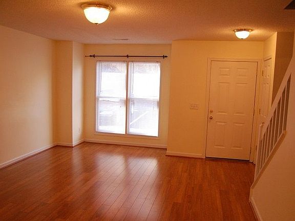 2nd image of 2407 Avalon Woods Dr