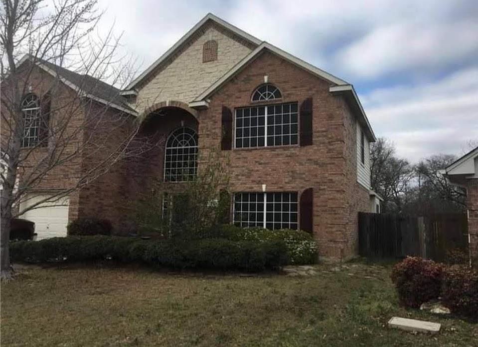 1st image of 5880 Lorenzo Dr