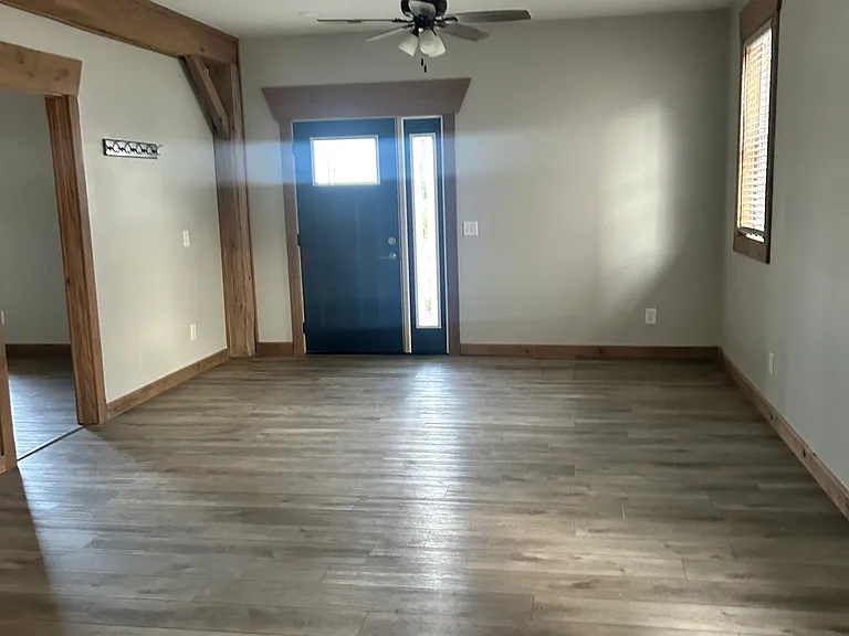 414 W Harrison St #A — Photo 4