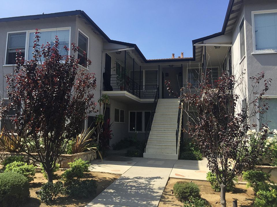 1st image of 3725 Dunn Dr