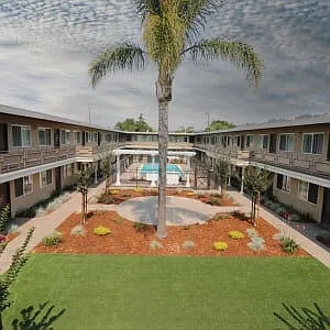 Coral Gardens Apartments — Photo 24
