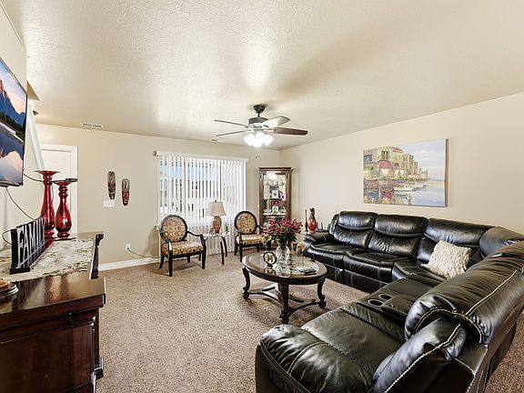 5th image of 602 Ridge Place Dr