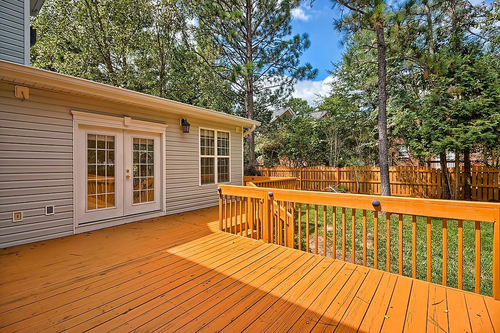 104 Sunchaser Dr - Property Image