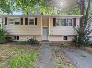 162 Mitchell St, Groton, CT 06340