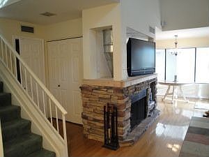 5th image of 487 S Seawynds Blvd