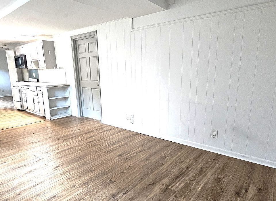 1st image of 1067 Lanier Blvd NE #B
