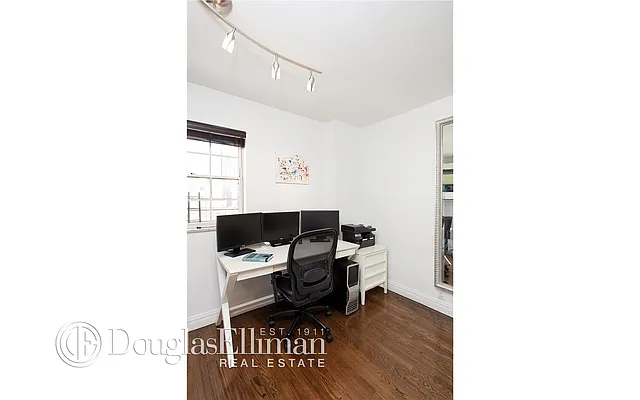 Sold by Douglas Elliman | media 16