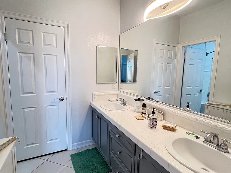6921 Breezy Glen Dr — Photo 10