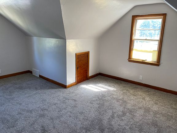 3rd image of 1202 S 11th Ave #1/2